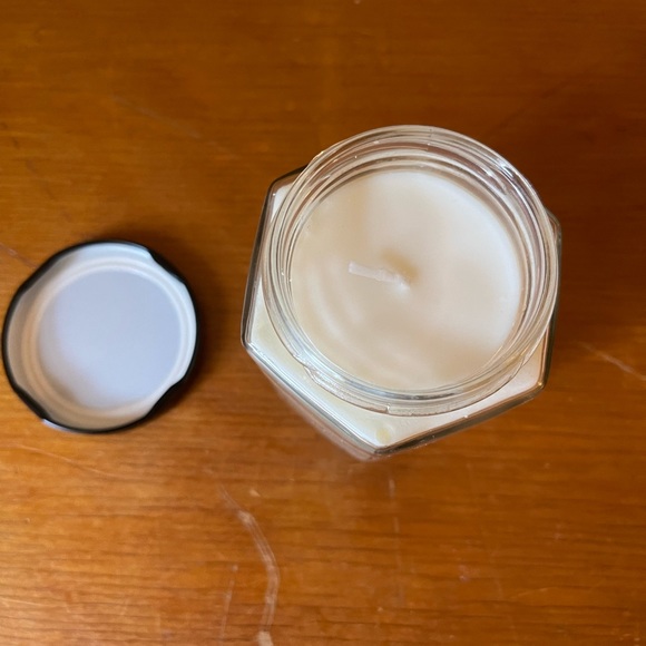 New Eleven Scented Candle - Picture 4 of 8